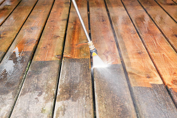 Professional Pressure washing in Earlham, IA